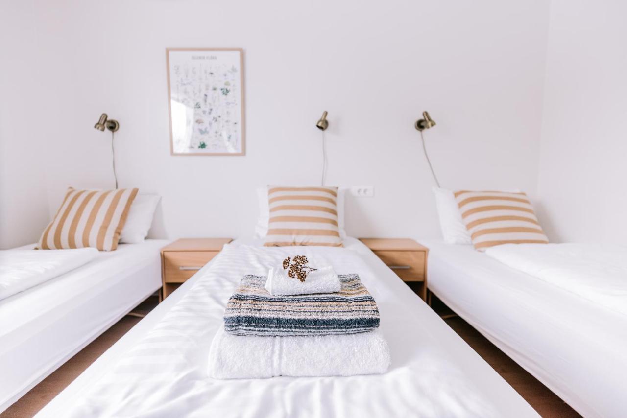 Elda Guesthouse มีวาทน์ ภายนอก รูปภาพ