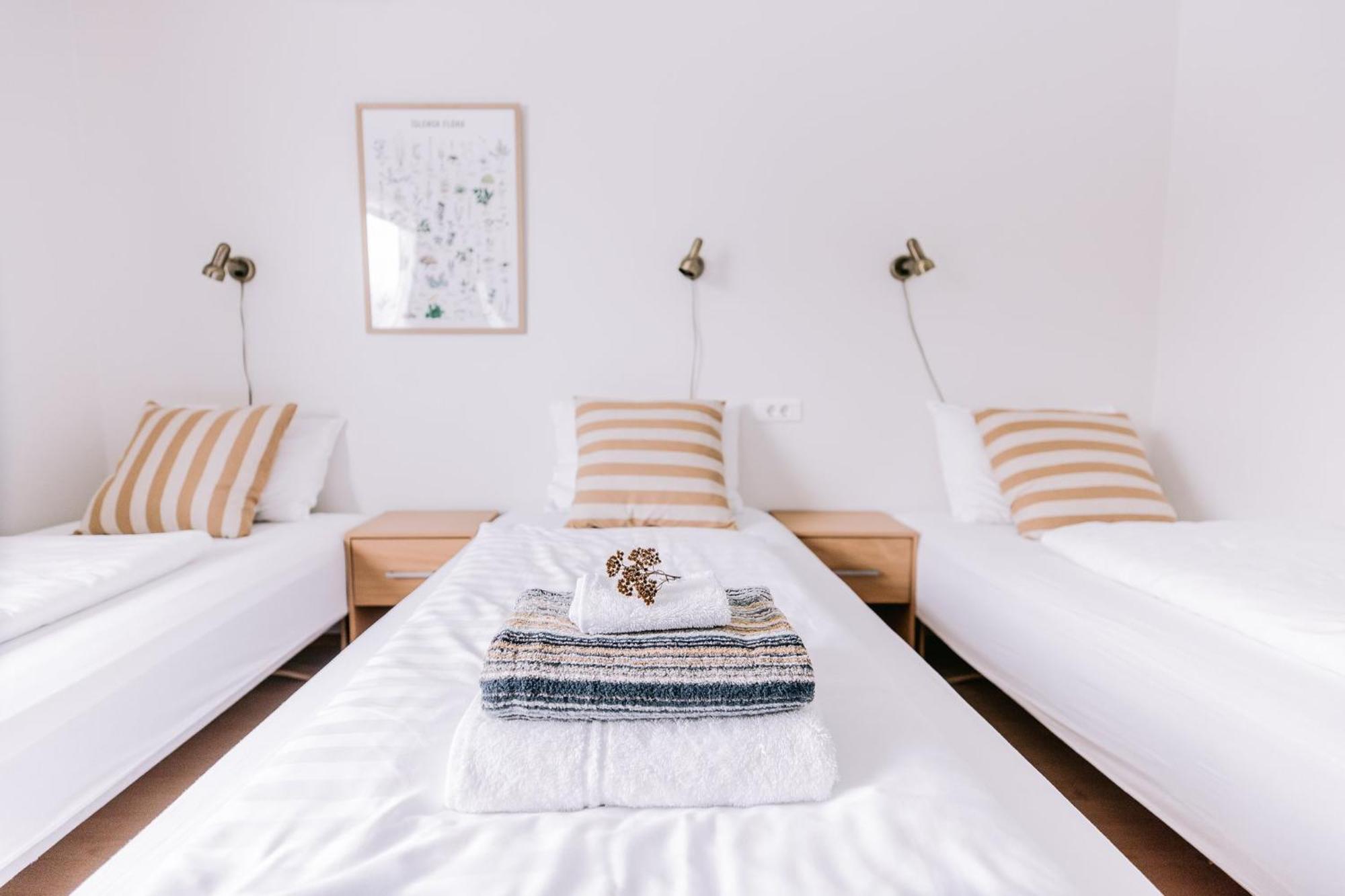 Elda Guesthouse มีวาทน์ ภายนอก รูปภาพ