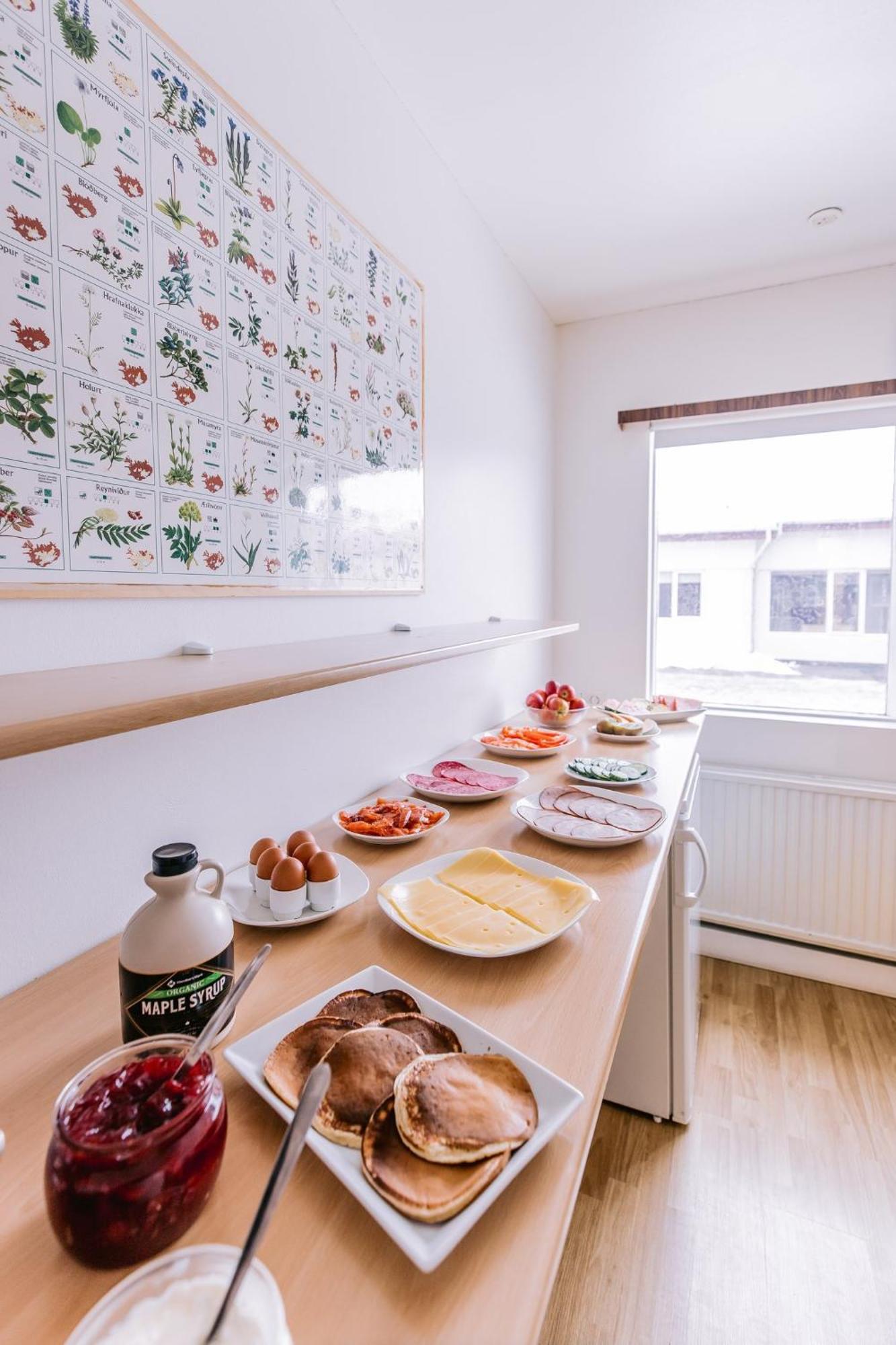 Elda Guesthouse มีวาทน์ ภายนอก รูปภาพ