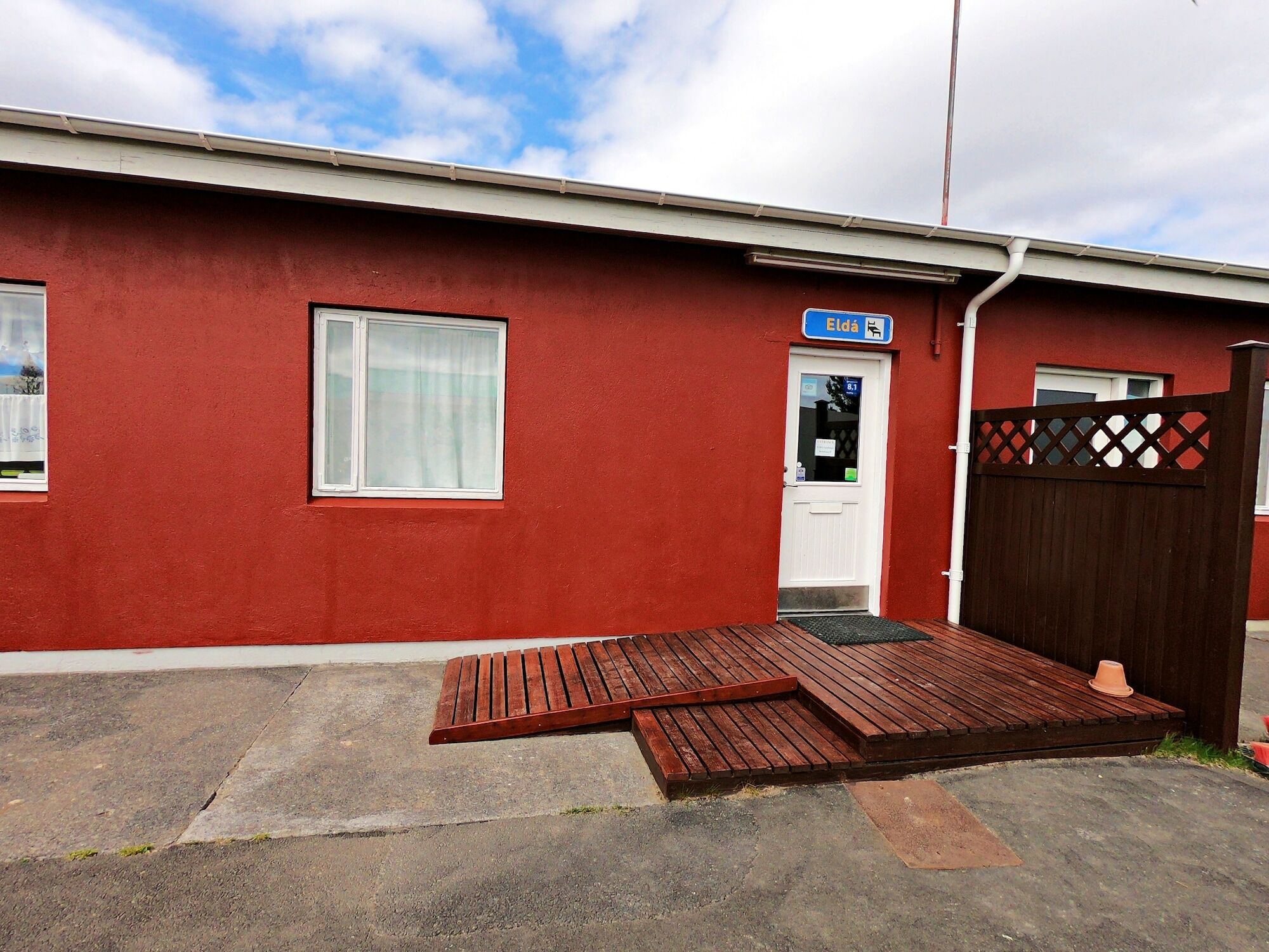 Elda Guesthouse มีวาทน์ ภายนอก รูปภาพ